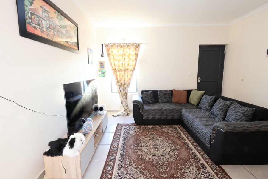 2 Bedroom Property for Sale in Parklands Western Cape